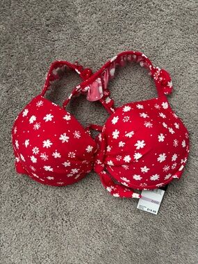 California Waves Women’s padded Swim Top D/DD